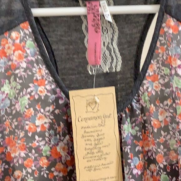 CINNAMON GIRL LEILA Tank - Picture 2 of 8